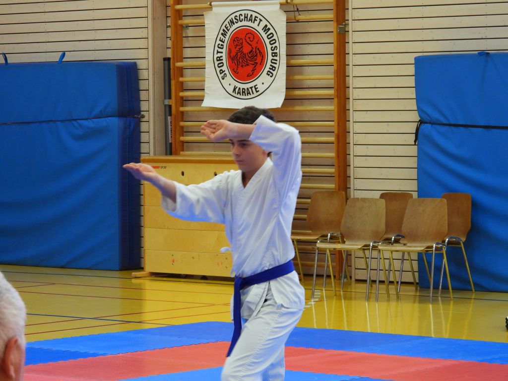 2023-11 -25 - Abteilungsturnier Karate-21.jpg